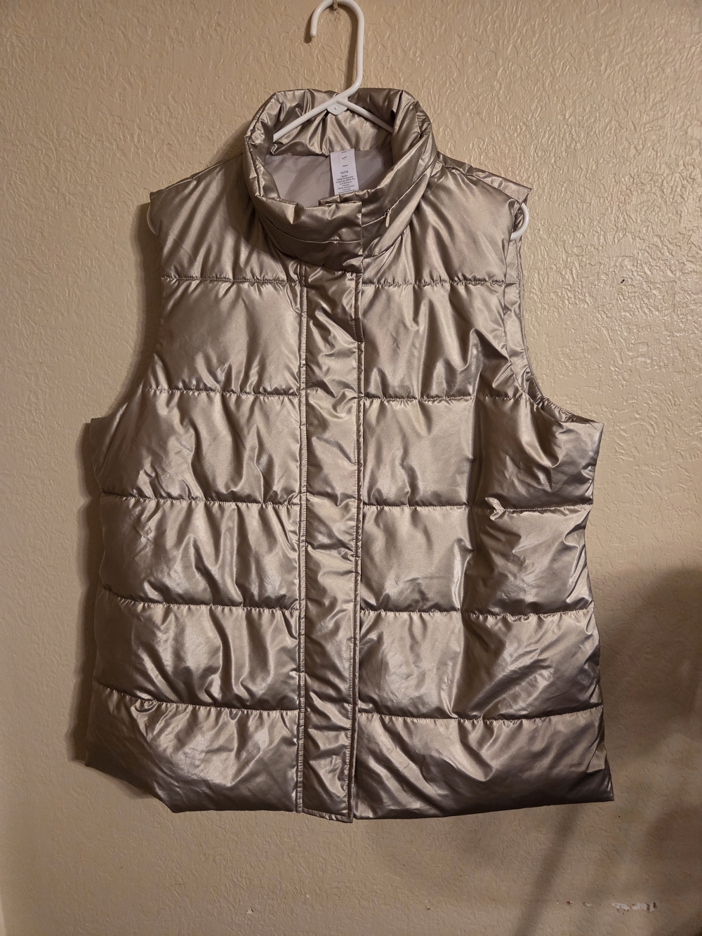 ViVI Metallic Champagne Quilted Puffer Vest 14/16